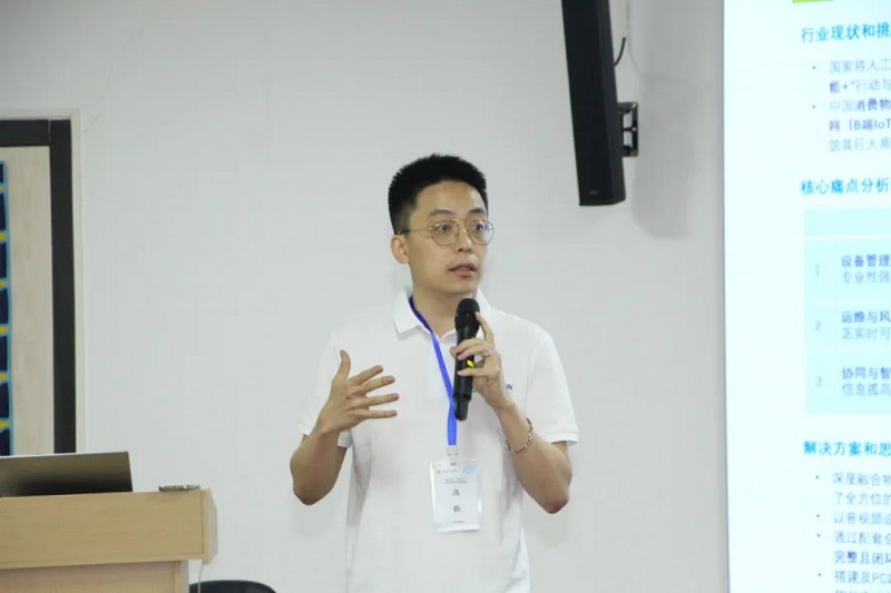 冯鹤 广东组杰青走进龙健智造 .jpg